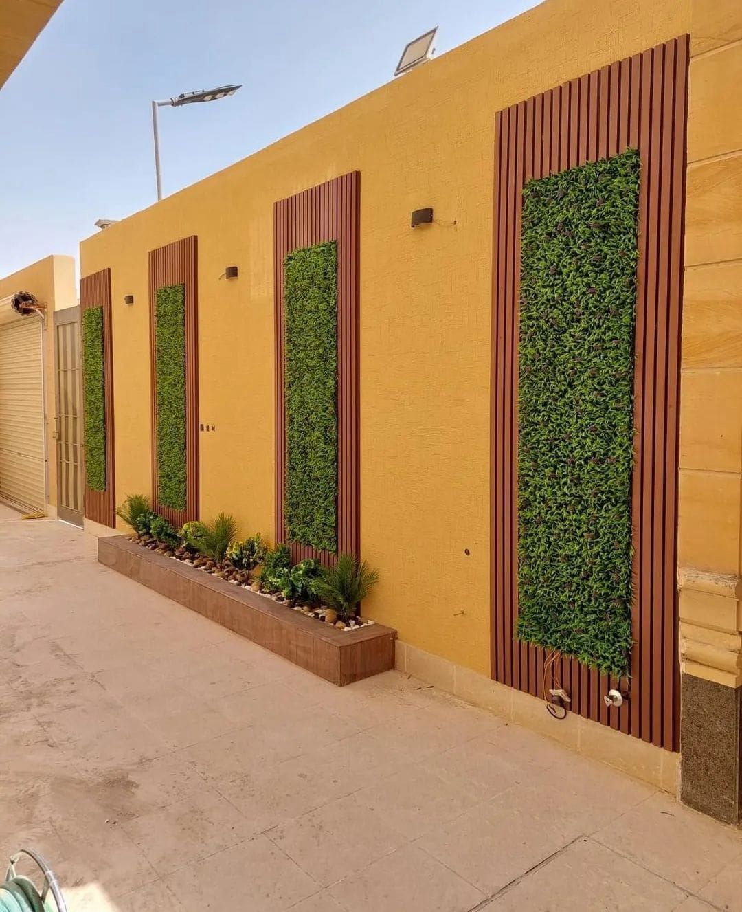 تكسيات جدارية بالدمام مؤسسة الابرار لتنسيق الحدائق المنزلية