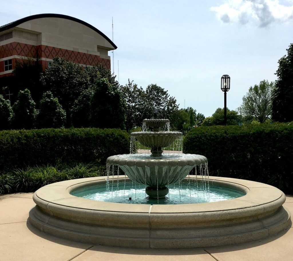 نوافير حدائق بالدمام مؤسسة الابرار لتنسيق الحدائق المنزلية